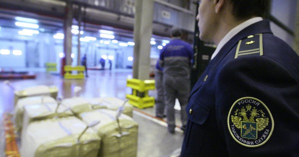 Установлен порядок таможенного контроля таможенной стоимости товаров, вывозимых из России