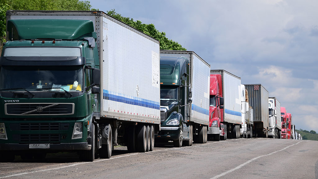 С 1 сентября в трех пунктах пропуска через государственную границу заработает система электронной очереди для грузовых транспортных средств