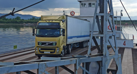 320 тонн товаров  оформили  хабаровские таможенники в пункте пропуска Покровка-Жаохэ в первый месяц работы