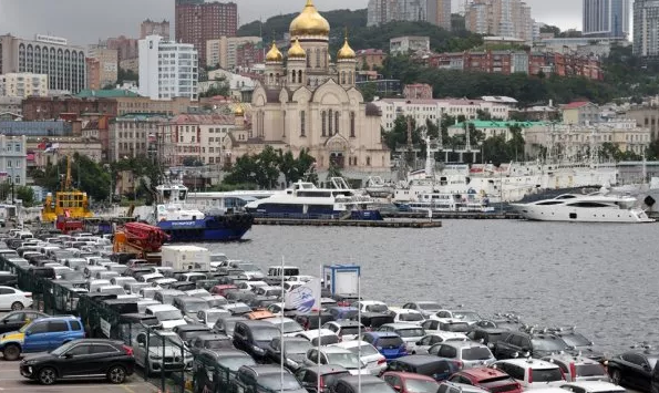 С 1 февраля таможенные посты Владивостокской таможни переходят на ежедневный график работы с 8:30 до 20:30 по оформлению авто